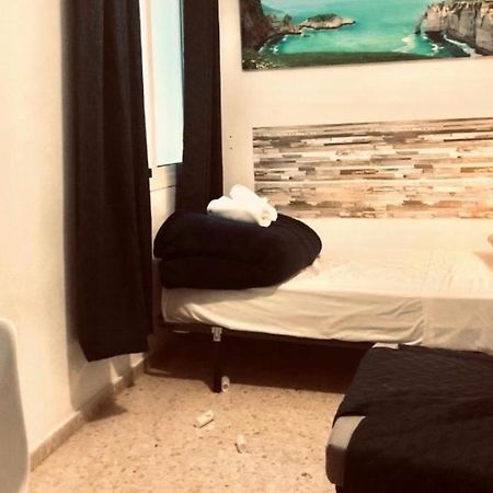 Low Cost Room Malaga Ngoại thất bức ảnh