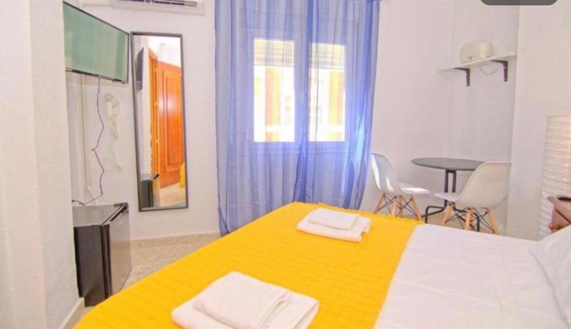Low Cost Room Malaga Ngoại thất bức ảnh