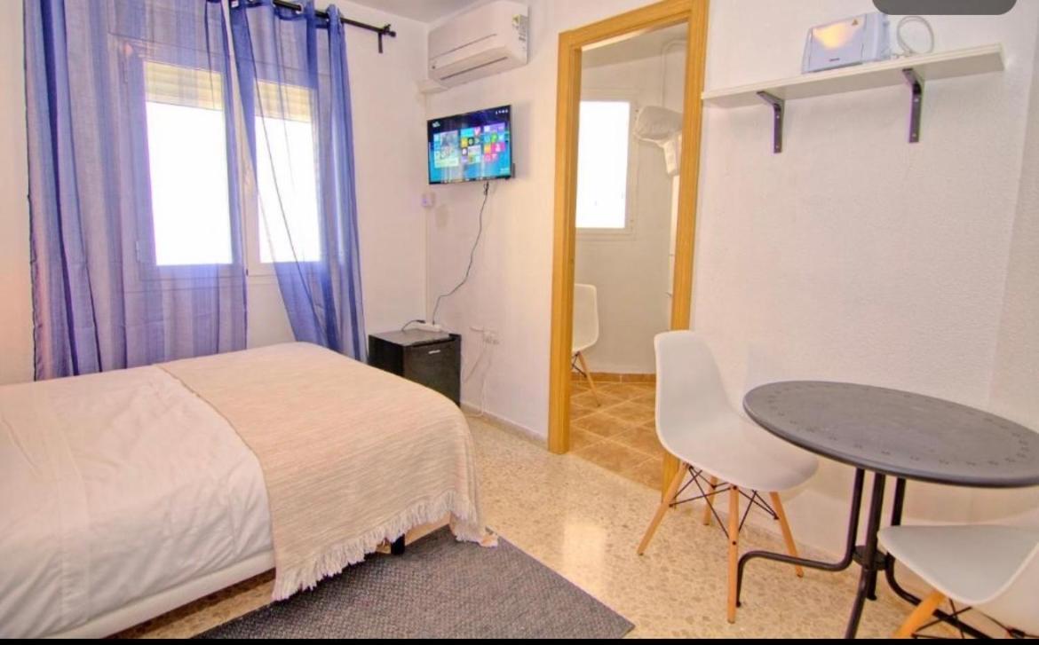 Low Cost Room Malaga Ngoại thất bức ảnh