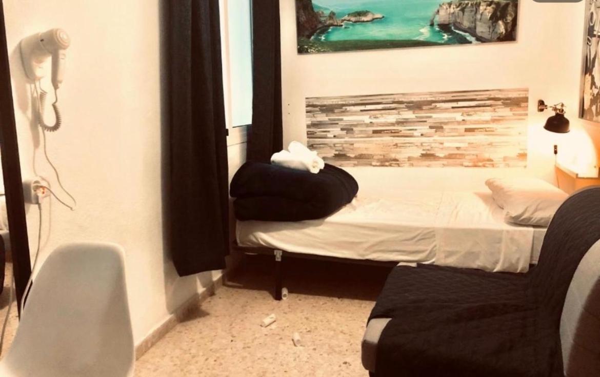 Low Cost Room Malaga Ngoại thất bức ảnh