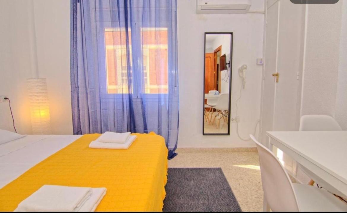 Low Cost Room Malaga Ngoại thất bức ảnh