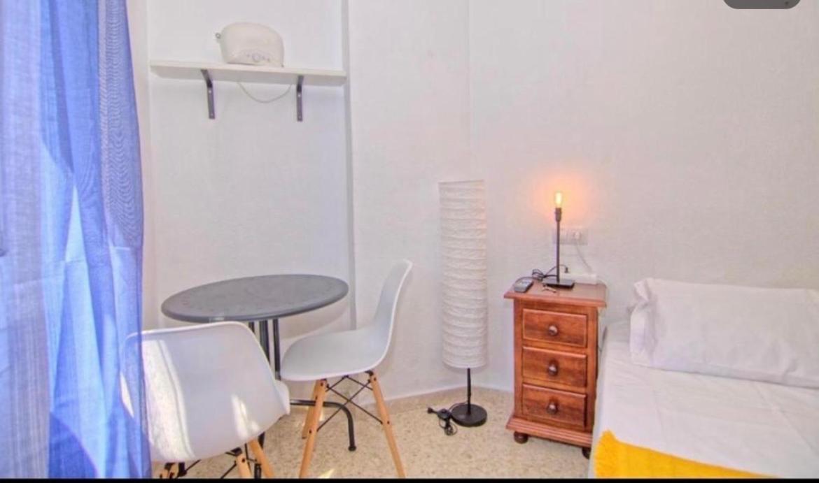 Low Cost Room Malaga Ngoại thất bức ảnh